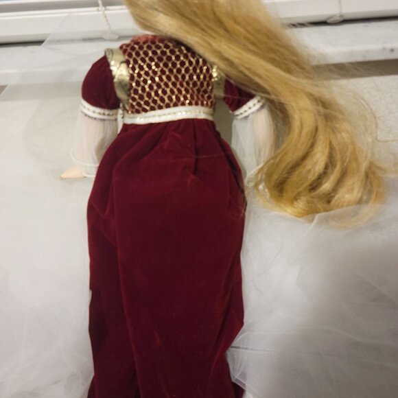 Paradise Galleries Doll porcelain face Collectible Porcelain Rapunzel Vintage - Picture 7 of 9